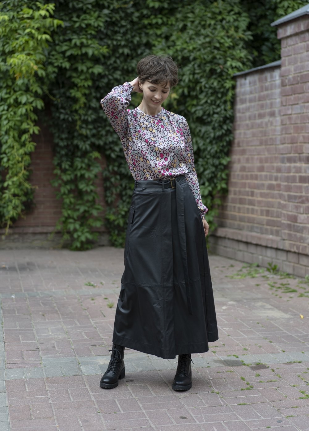 Блузка женская "Хлоя" модель 156ш цветные пятнышки