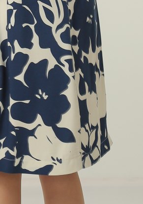 Платье женское "Дама" миди модель 341 вискоза синие цветы