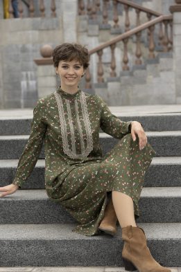Платье женское "Марья" макси модель 475/6 вискоза цветочки на еловом